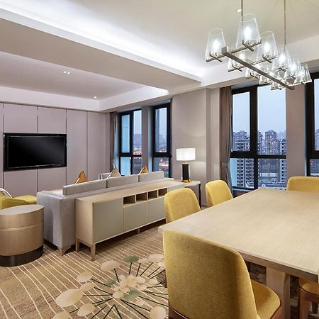 Holiday Inn Tianjin Wuqing, an IHG Hotel Bagian luar foto